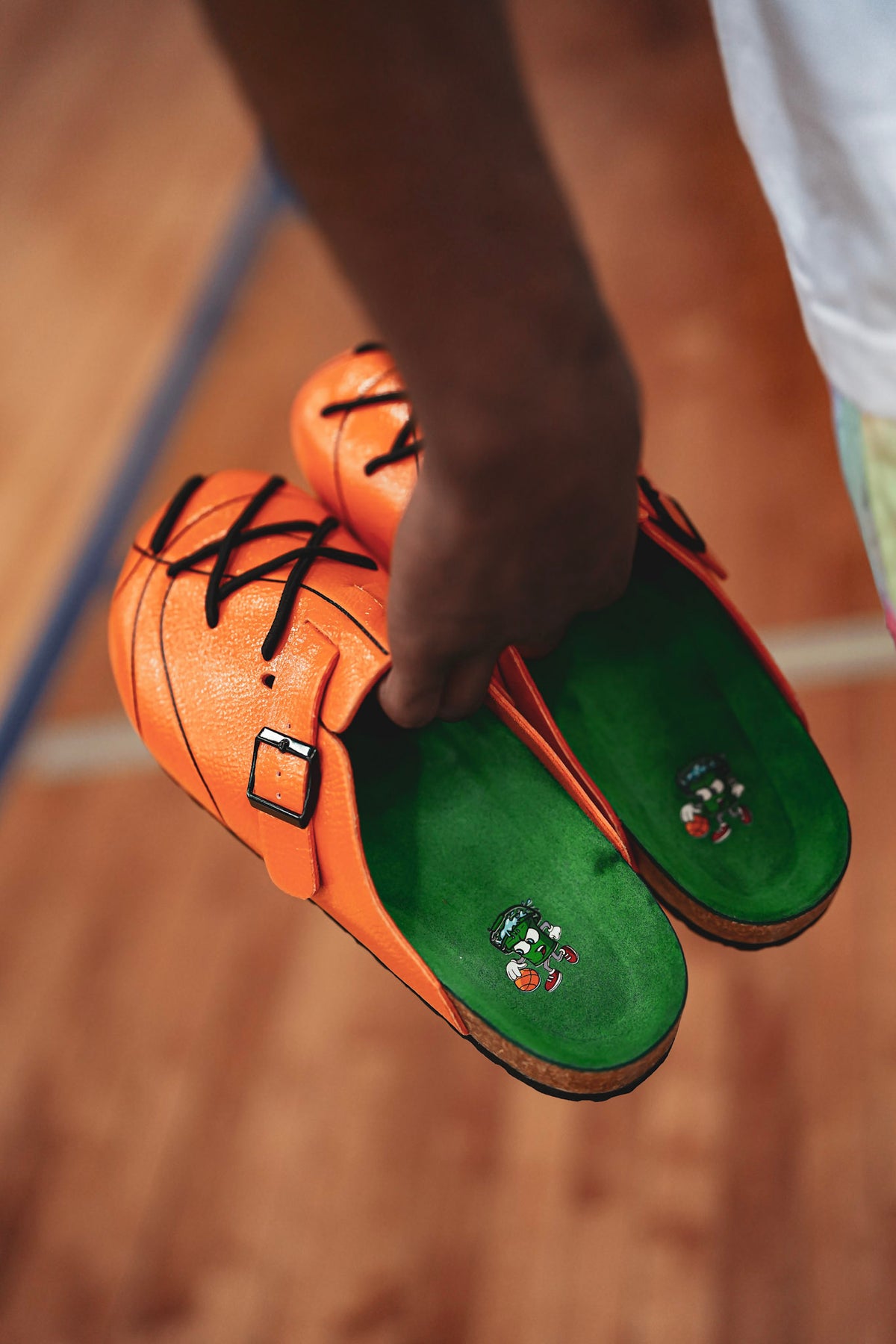 Walking Bucket WB-001 Clog